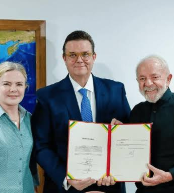 Após fraude do INSS, novo ministro da Previdência assume o cargo