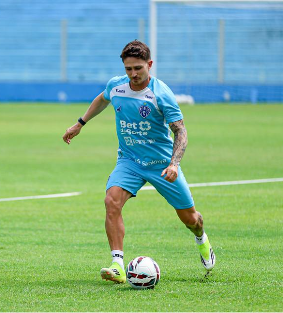 Paysandu fecha janela com dois reforços e confirma saída de atacante