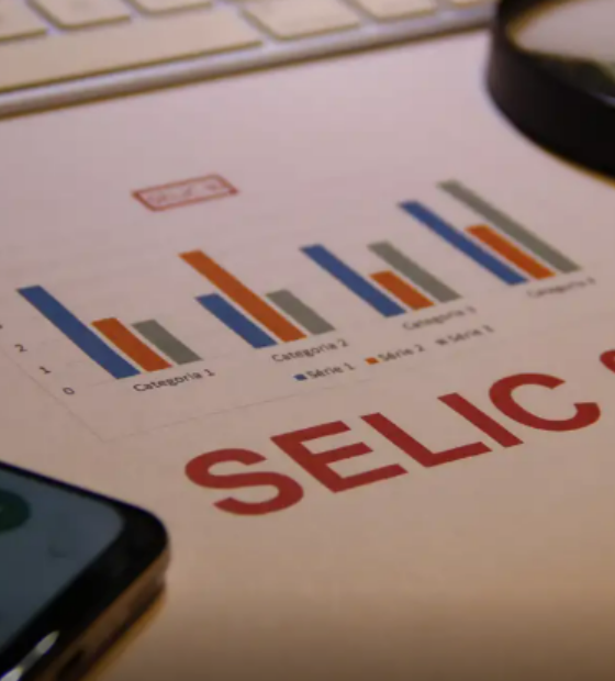 Economia: Mercado reduz projeção da Selic para 13,50%