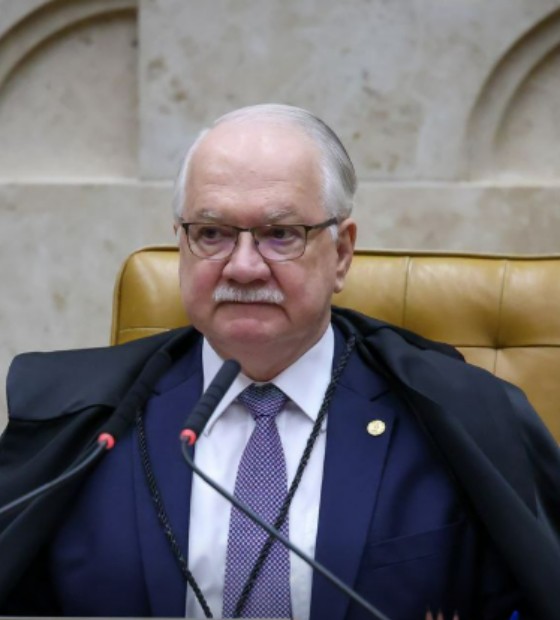 Presidente do STF adia discussão sobre postagens de Nossa Senhora Aparecida no tribunal