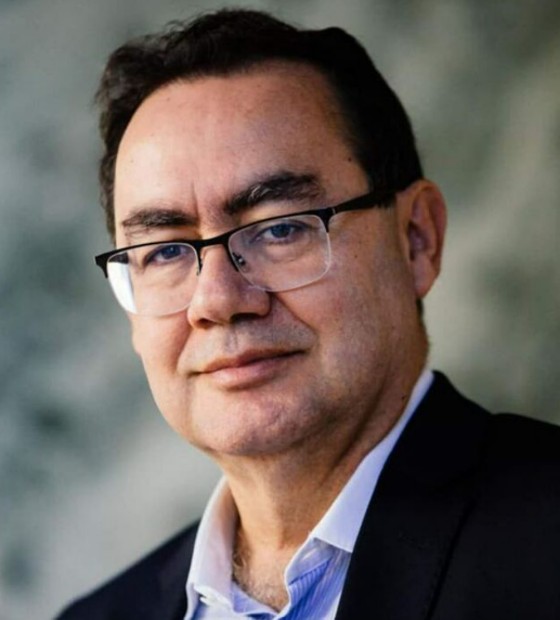 Terceiro colocado, Augusto Cury fala em manter “silêncio” no segundo turno